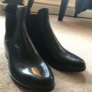 Sole society black mini rain boots